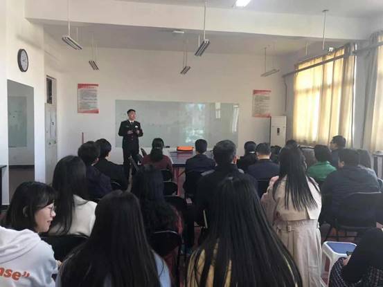 81600CF8E7A7E00B4566E53CC29F97EE